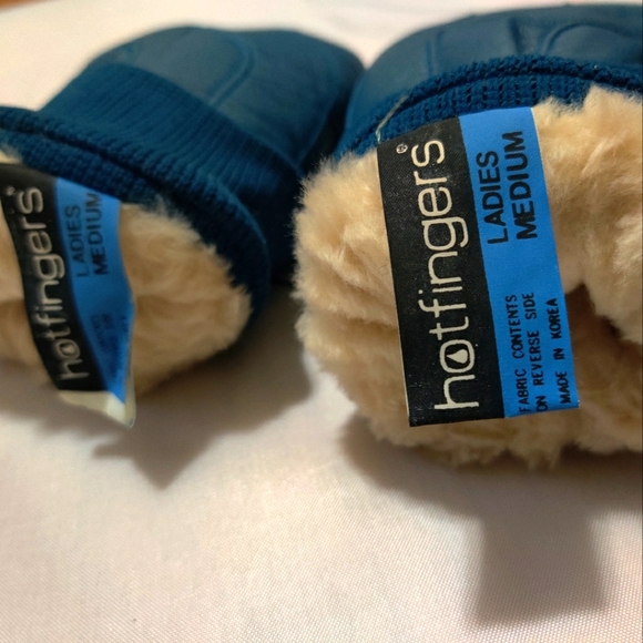 Vintage Hotfingers Mittens - Picture 4 of 11